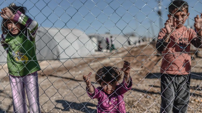 UN-Bericht: Vertrieben vom "Islamischen Staat": Syrische Kinder in einem türkischen Flüchtlingscamp.