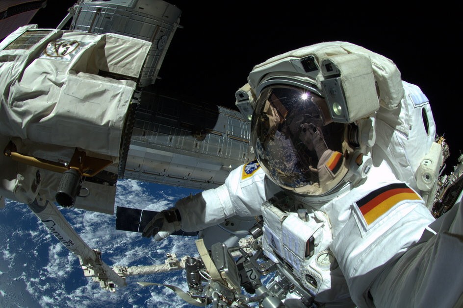 Mission Blue Dot - Astronaut Alexander Gerst im All