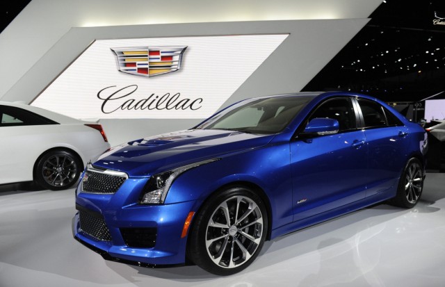 Cadillac ATS-V auf der Los Angeles Auto Show 2014.