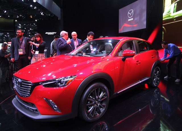 Mazda CX-3 auf der LA Auto Show 2014.