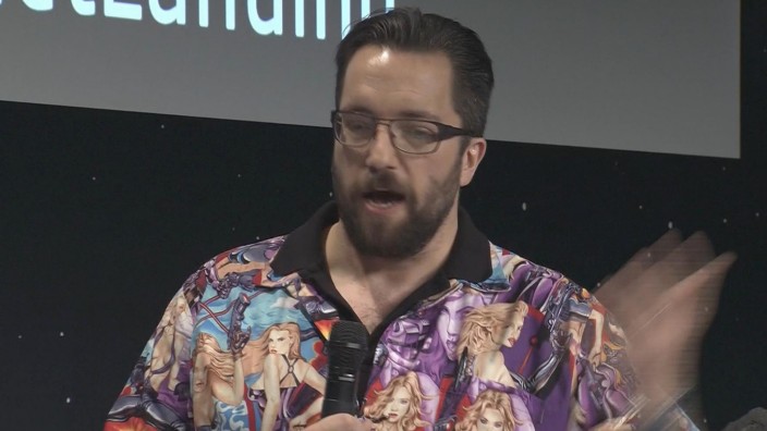 Schön doof zum Entschuldigungszwang: Große Aufregung um Pin-up-Figuren: Astrophysiker Matt Taylor entschuldigte sich für sein Hemd.