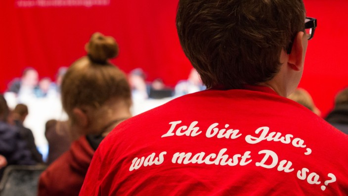 Aus der Landespolitik: Die Jusos in Bayern, hier eine Aufnahme von einem früheren Bundesparteitag der jungen Genossinnen und Genossen, haben am Wochenende in München ihr Führungspersonal neu gewählt.