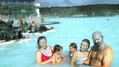 Thermalquellen auf Island: Thermalbad in Island: entspannen mit Kieselschlamm