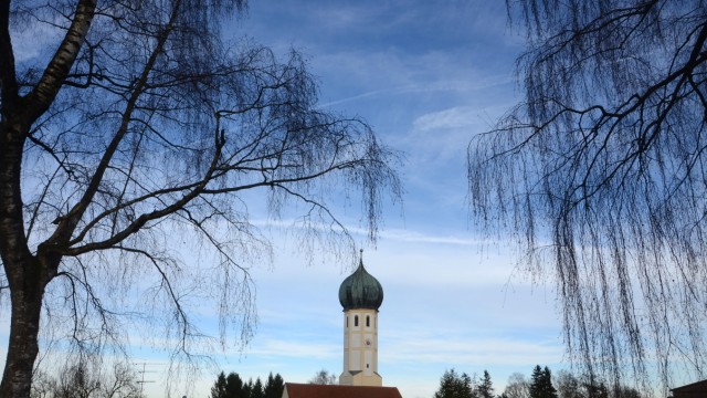 Historie: Wohl für immer verschwunden bleibt die Ave-Maria-Glocke der Kirche Sankt Georg in Großberghofen.