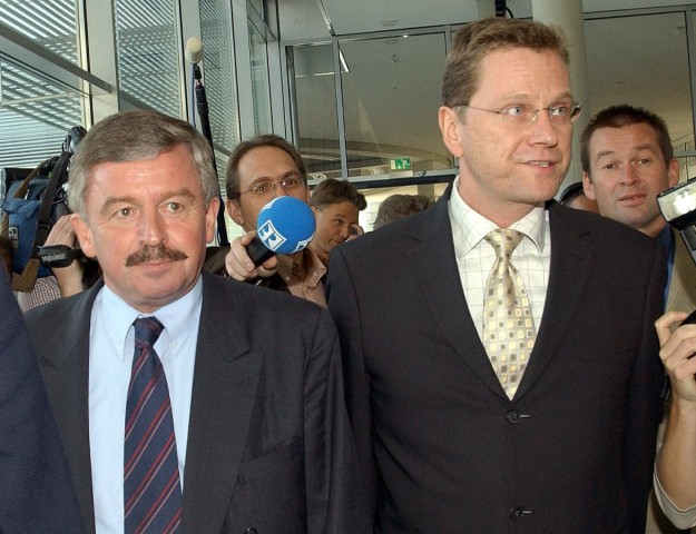 Jürgen Möllemann und Guido Westerwelle vor Fraktionssitzung der FDP, 2002