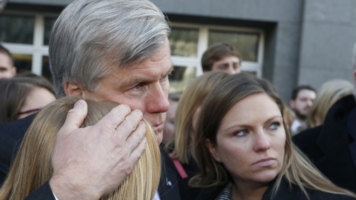 Bob McDonnell,  Jeanine McDonnell Zubowsky, Cailin Young