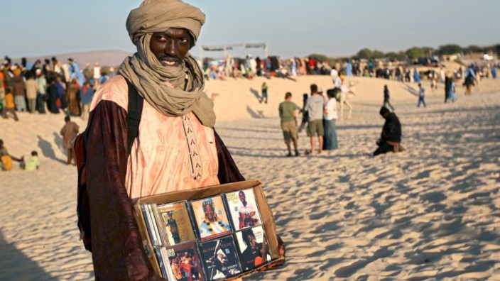 Händler mit Musik-CDs in Mali