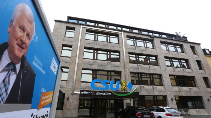 Neue CSU-Zentrale: Zu beengt und verbaut ist die CSU-Parteizentrale in der Nymphenburger Straße, deshalb sucht die Führung ein neues Domizil.