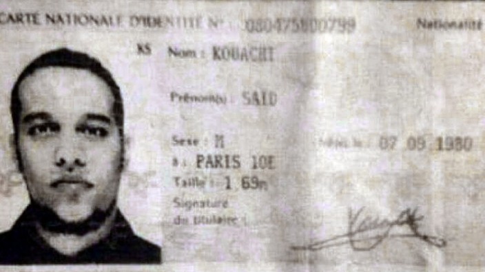 Versäumnisse der Geheimdienste in Frankreich: Kopie des Ausweises von Attentäter Saïd Kouachi: Seine Radikalisierung war den französischen Diensten bekannt.