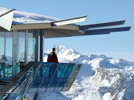 Moderne Architektur in den Alpen: Top Mountain Star über Obergurgl