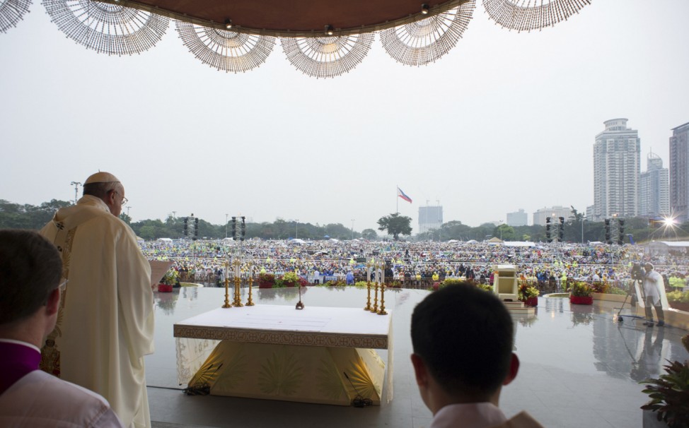 Pope Francis leads a Mass at Rizal Park in Manila
