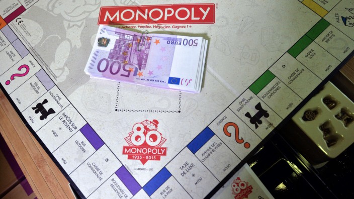 80 Jahre Monopoly: Mit einer Handvoll Euros will Hasbro das 80. Jubiläum von Monopoly zelebrieren.