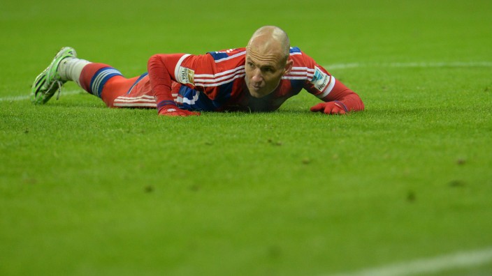 Bayern-Unentschieden gegen Schalke: Wieder kein Sieg: Arjen Robben beim Spiel gegen Schalke