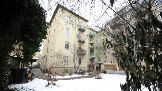Eigenbedarf: Münchner Wohnhaus: Der Bundesgerichtshof könnte das Recht von Vermietern stärken, Eigenbedarf geltend zu machen, auch dann, wenn die Wohnung im Besitz einer GbR ist.