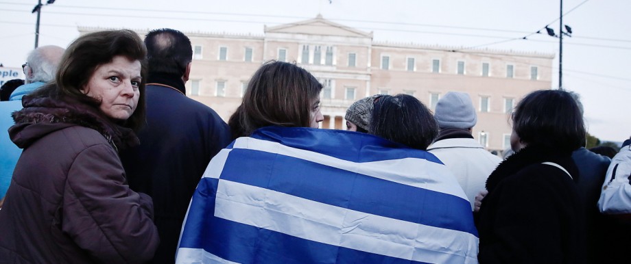 Treffen der Euro-Finanzminister mit Griechenland: Syriza-Anhänger demonstrieren ihre Unterstützung der Politik von Alexis Tsipras vor dem Parlament in Athen