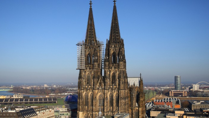 Erzbistum Köln legt detaillierte Bilanz vor - Milliardenvermögen