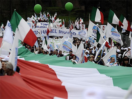 Demonstranten in Rom; AFP