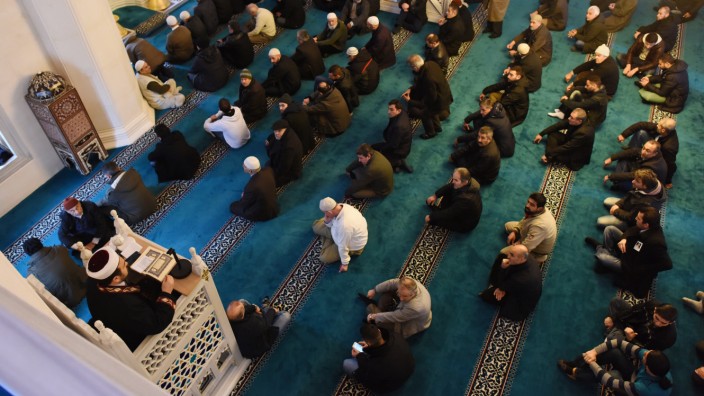 Freitagsgebet in der Sehitlik-Moschee