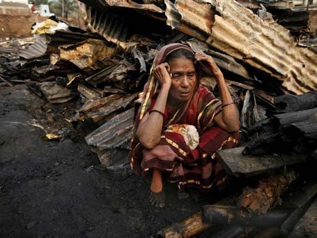 Feuer in Slumviertel von Dhaka;dpa