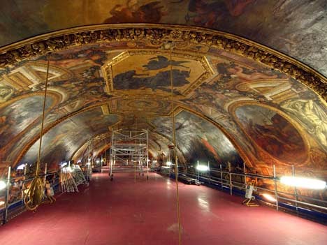 Der Spiegelsaal von Versailles erstrahlt in neuem Glanz, AFP