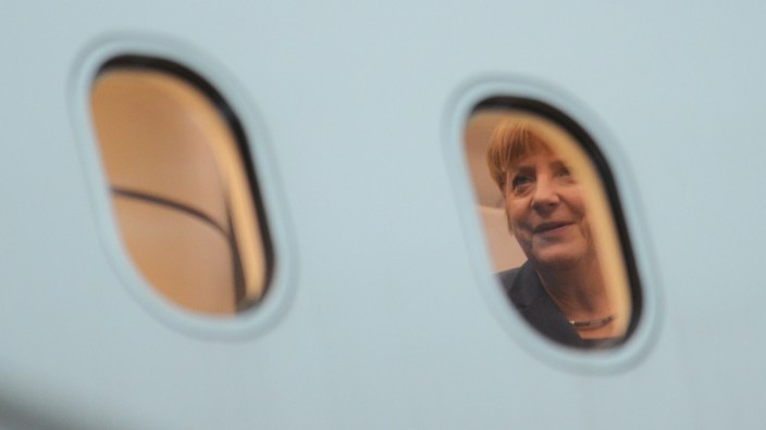 Bundeskanzlerin Merkel im Regierungsflugzeug