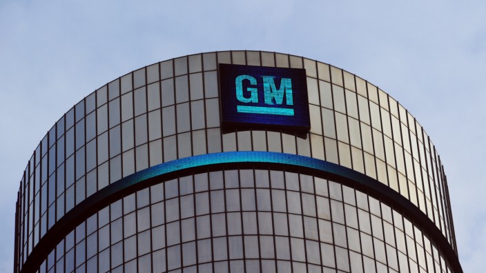 GM to buy back $5 bn in shares to avert proxy fight