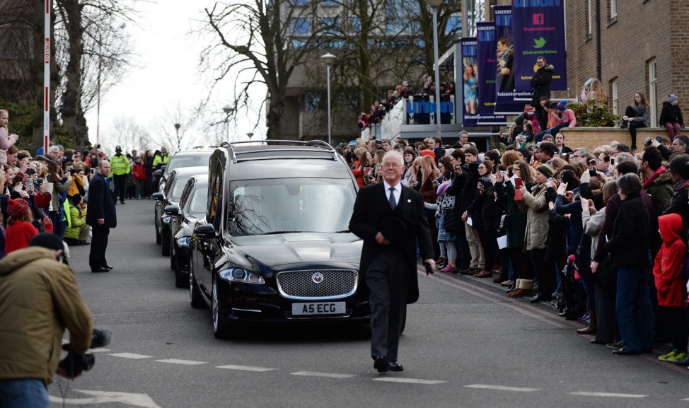 King Richard III coffin cortege departs Leicester University