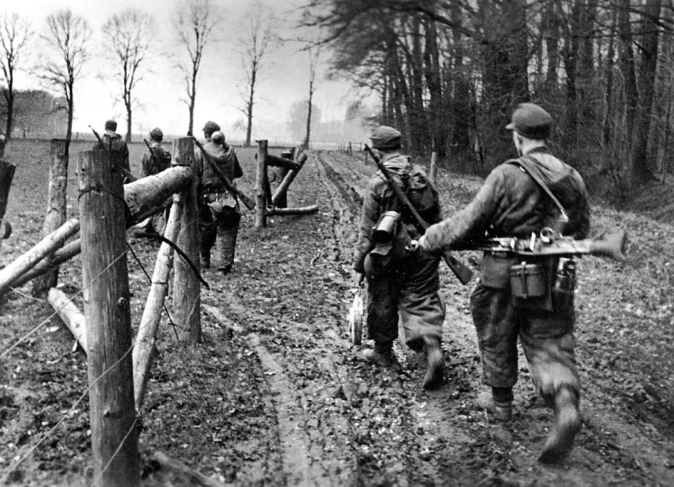 Deutsche Infanterie an der Westfront in Deutschland, 1945