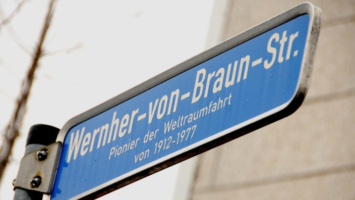 Wernher-von-Braun-Straße