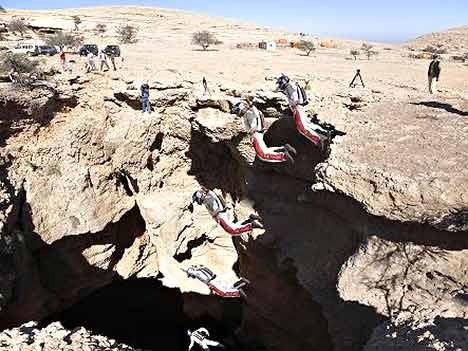 Rekordsprung in eine Höhle in Oman: Felix Baumgartner, Red Bull