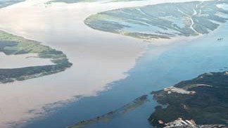 Manaus: Am Zusammenfluss von Rio Negro und Rio Solimoes