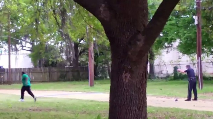 Still image from video allegedly shows police officer shooting man in the back in North Charleston