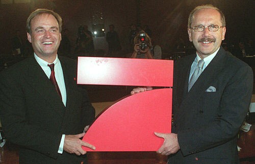 Kofler 1997 mit Hans Reischl foto: AP