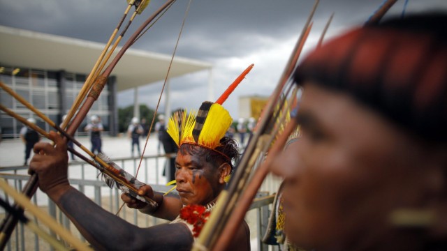Brazil indigenous protest for land reform