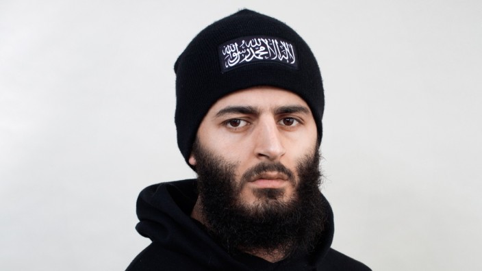 Prozess um Islamisten: Er gehörte zu einer Gruppe radikaler Islamisten: Erhan A.