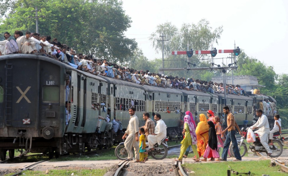 Überfüllter Zug in Pakistan