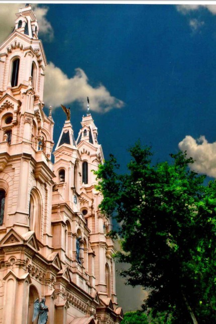 Kirchenrestaurator in Argentinien: Aus dem Vatikan kam der Vorschlag, die Kirche in Buenos Aires zu restaurieren.