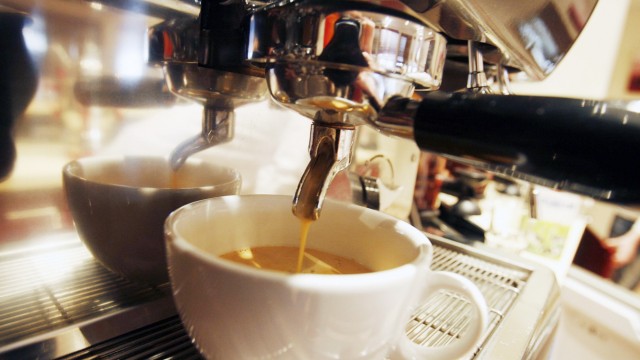 Espressomaschinen im Test: Echten Espresso gibt's nur mit der klassischen Siebträgermaschine.