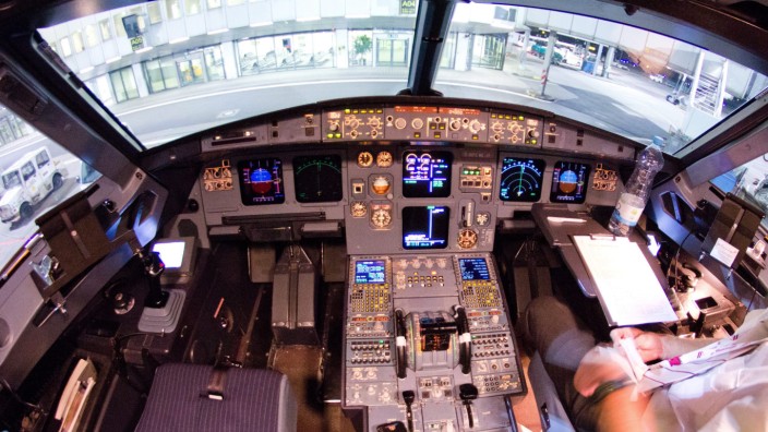 Investigators: Germanwings co-pilot tested descent on earlier fli