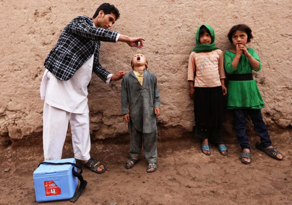 Polio vaccination campaign in Herat