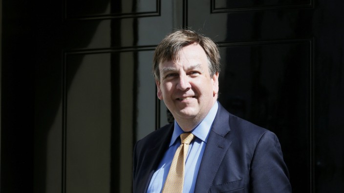John Whittingdale arrives at 10 Downing Street as Britain's re-elected Prime Minister David Cameron names his new cabinet, in central London
