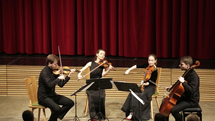 Konzert: Martin Funda, Johanna Staemmler, Teresa Schwamm und Peter-Philipp Staemmler sind das Armida-Quartett.