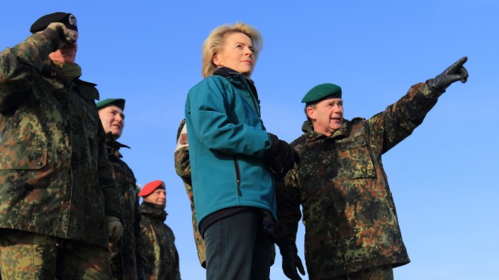 Bundesverteidigungsministerin besucht Deutsches Heer