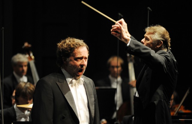 BR Symphonierorchester bei Benefizkonzert "65 Jahre SZ Adventskalender" in München, 2013