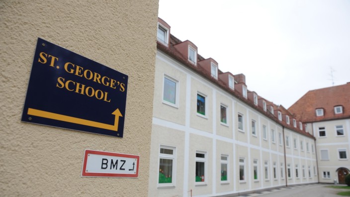 St. George's International School in München, 2013