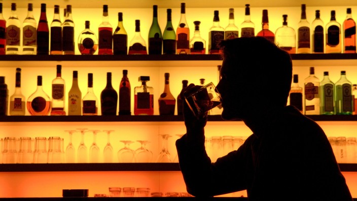 Alkoholkomsum in einer Bar