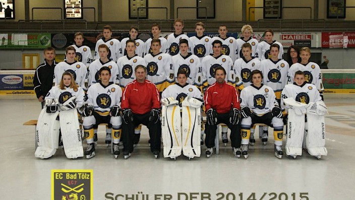 Eishockey-Jugend: Überraschend deutscher Vizemeister: Die Schülermannschaft des EC Bad Tölz kämpfte sich fast bis an die Spitze.