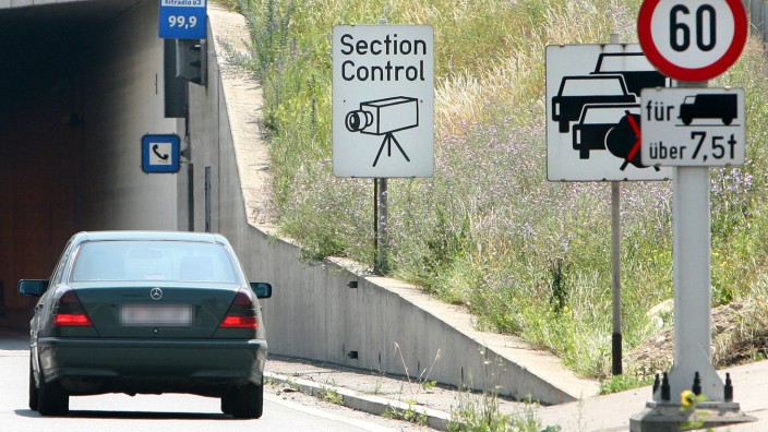 Streckenüberwachung: In Österreich ist die Section Control auf einigen Autobahnstrecken bereits seit 2003 im Einsatz.