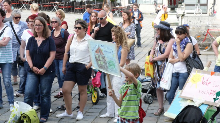 Kita-Streik in Freising: Die Stimmung der Eltern schwankt wegen des Kita-Streiks zwischen Ärger und Verzweiflung.