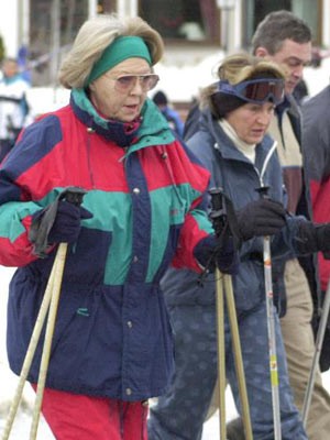 Promis im Schnee: Königin Beatrix der Niederlande, AP